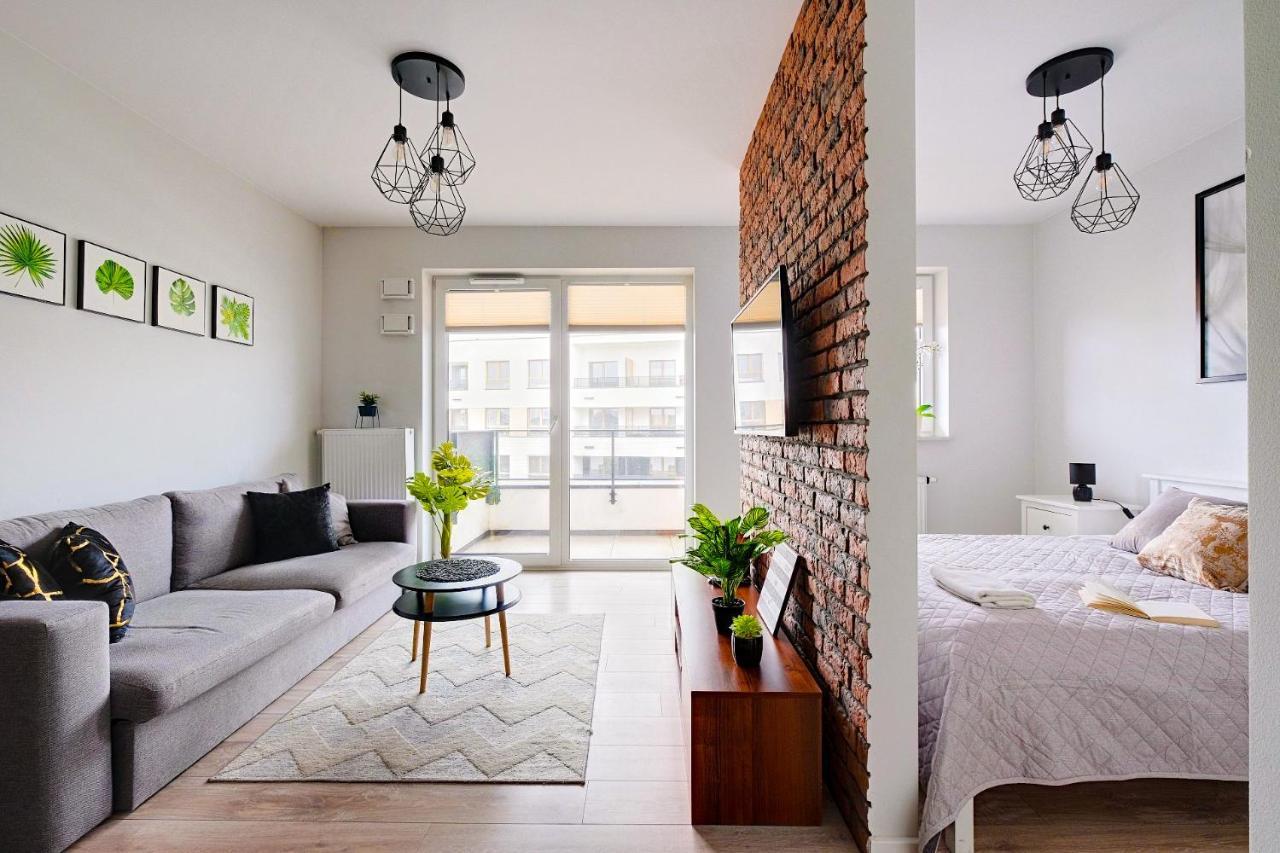 Warsaw Inside Business Centre Apartment Exterior photo